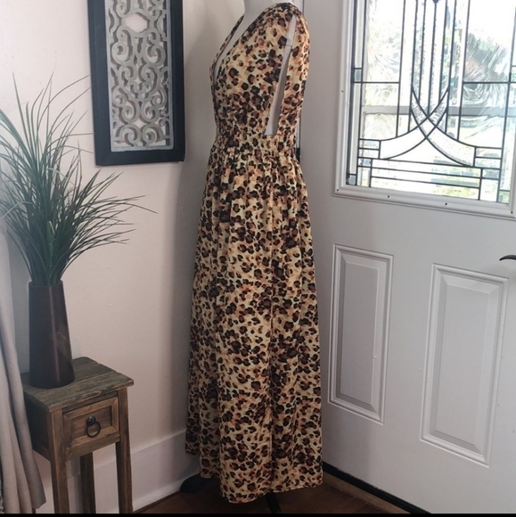 America & Beyond Swimsuit Cover - Picture 6 of 8